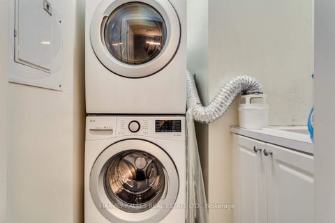 Photo 38 at 7 - 70 Hargrave Lane, York Mills, Toronto