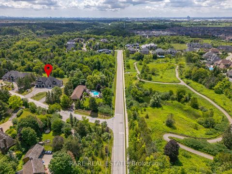 Photo 4 at 23 Valleyview Court, Kleinburg, Vaughan