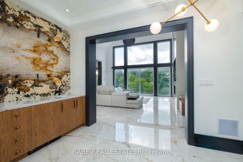 Photo 7 at 23 Valleyview Court, Kleinburg, Vaughan