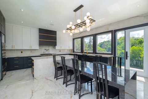 Photo 17 at 23 Valleyview Court, Kleinburg, Vaughan