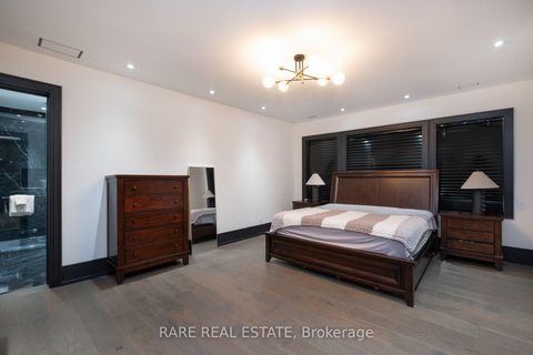 Photo 22 at 23 Valleyview Court, Kleinburg, Vaughan