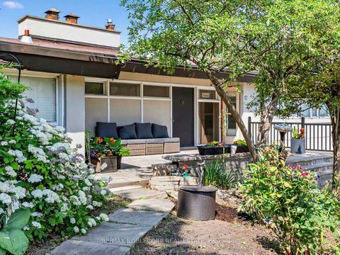 Photo 5 at 12 George McKenzie Court, Pelmo Park W5, Toronto