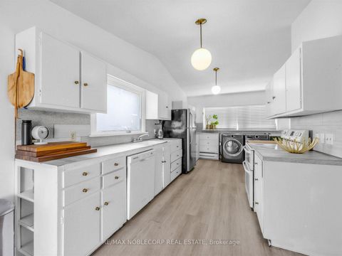 Photo 31 at 12 George McKenzie Court, Pelmo Park W5, Toronto