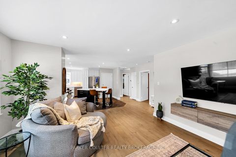 Photo 6 at 7 Oakley Park Square, Wellington, Barrie