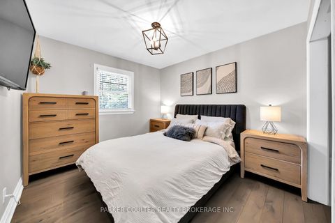 Photo 13 at 7 Oakley Park Square, Wellington, Barrie