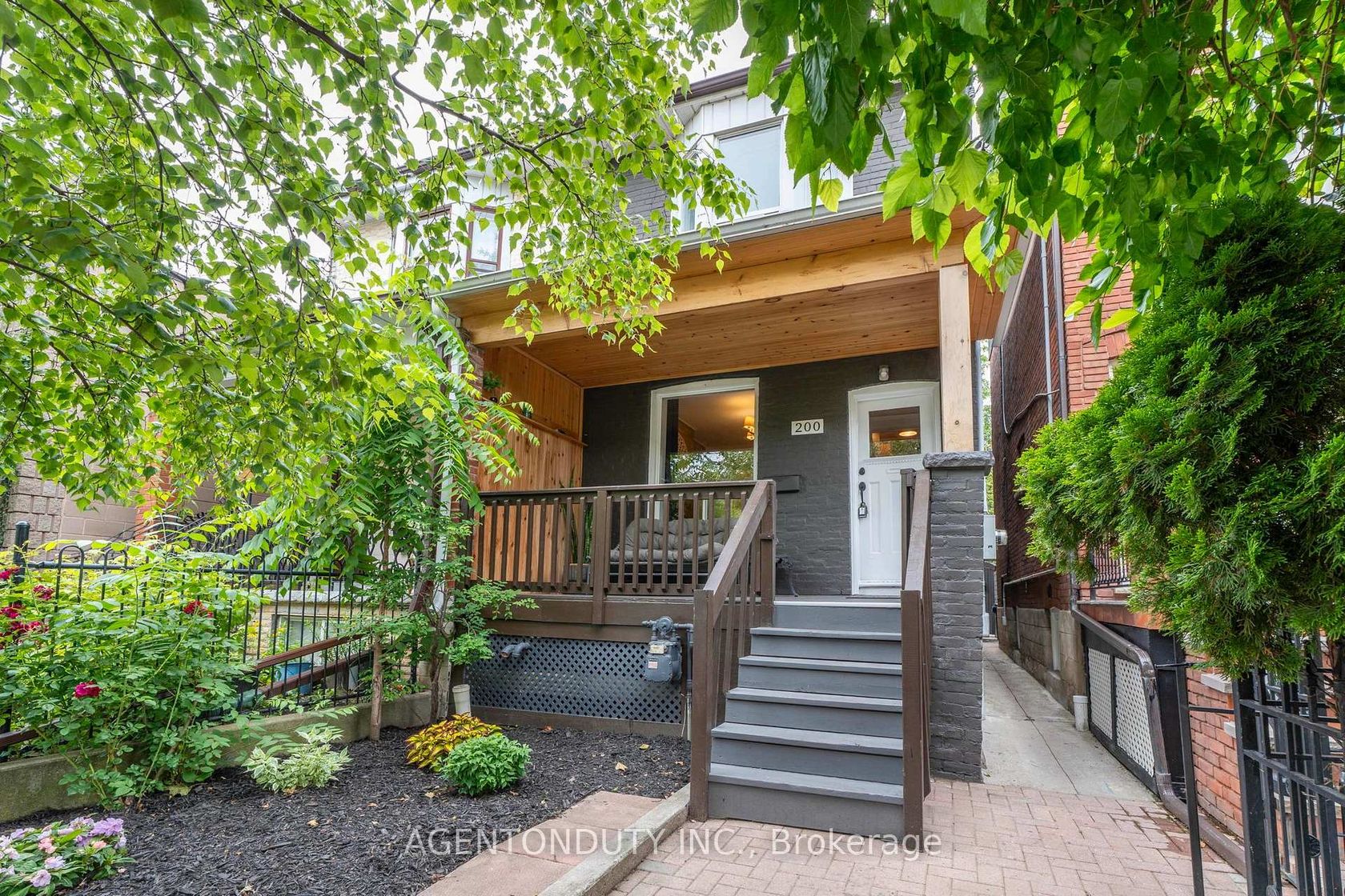 200 St Helen's Avenue, Dufferin Grove, Toronto 