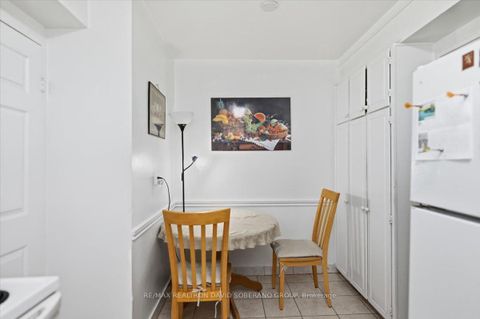 Photo 14 at 601 - 130 Neptune Drive, Lawrence, Toronto
