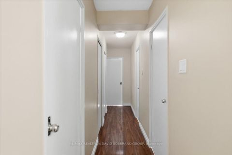 Photo 16 at 601 - 130 Neptune Drive, Lawrence, Toronto