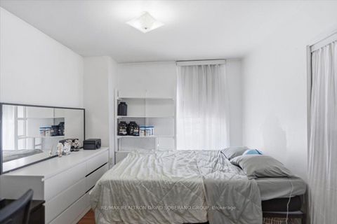 Photo 24 at 601 - 130 Neptune Drive, Lawrence, Toronto