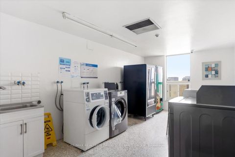 Photo 33 at 601 - 130 Neptune Drive, Lawrence, Toronto
