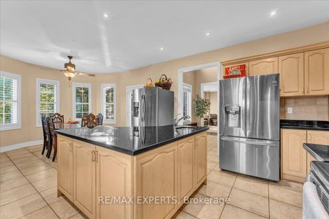 Photo 10 at 110 Velmar Drive, East Woodbridge, Vaughan