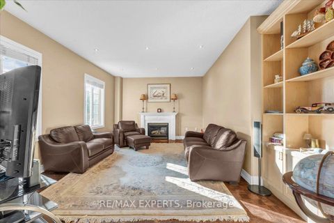 Photo 13 at 110 Velmar Drive, East Woodbridge, Vaughan