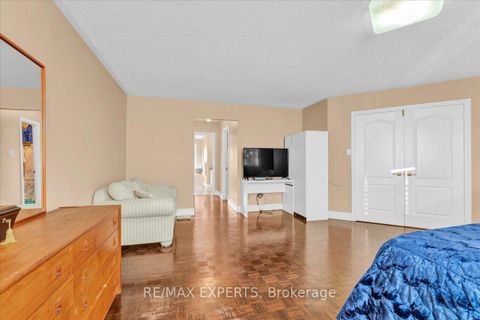 Photo 20 at 110 Velmar Drive, East Woodbridge, Vaughan