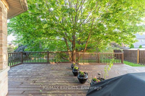 Photo 34 at 110 Velmar Drive, East Woodbridge, Vaughan
