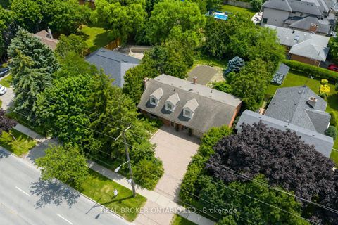 Photo 1 at 302 Burnhamthorpe Road, City Centre West, Toronto