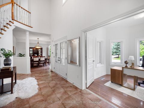 Photo 3 at 37 Nevada Crescent, Rural Vaughan, Vaughan
