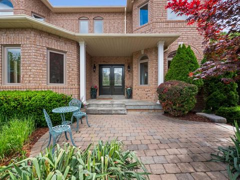 Photo 36 at 37 Nevada Crescent, Rural Vaughan, Vaughan