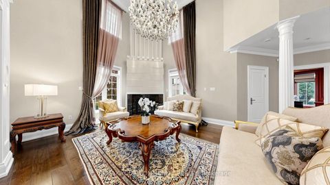 Photo 8 at 25 Guinevere Court, Mill Pond, Richmond Hill