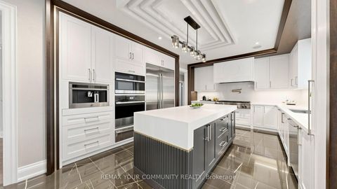Photo 13 at 25 Guinevere Court, Mill Pond, Richmond Hill