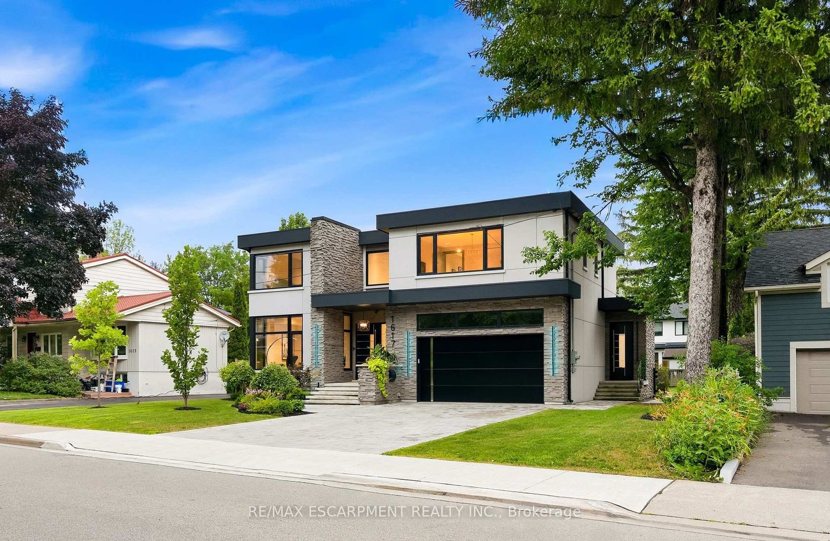 1617 Trotwood Avenue, Mineola, Mississauga 2