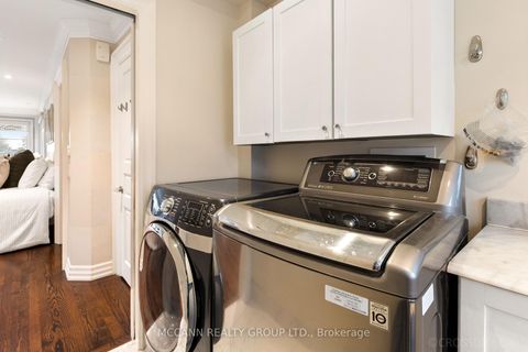Photo 32 at 27 Strathgowan Crescent, Lawrence Park South, Toronto