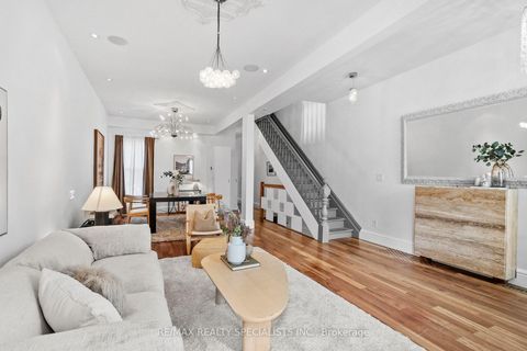 Photo 6 at 418 Ossington Avenue, Bellwoods, Toronto