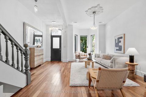 Photo 11 at 418 Ossington Avenue, Bellwoods, Toronto