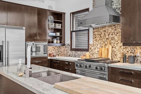 Photo 16 at 418 Ossington Avenue, Bellwoods, Toronto