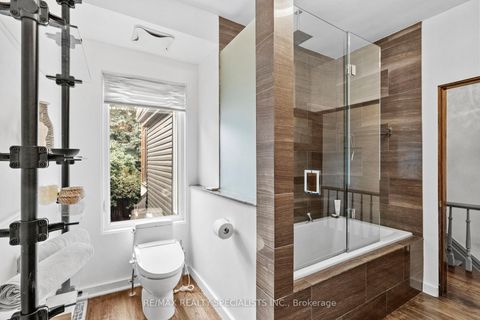 Photo 24 at 418 Ossington Avenue, Bellwoods, Toronto