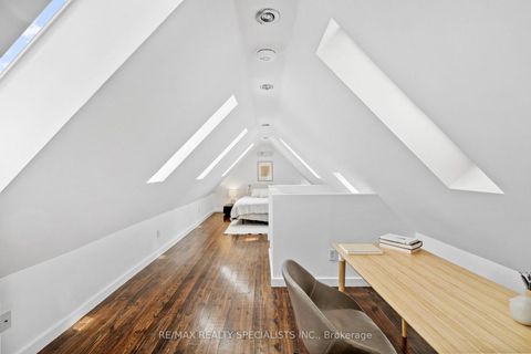 Photo 30 at 418 Ossington Avenue, Bellwoods, Toronto