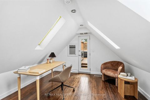Photo 31 at 418 Ossington Avenue, Bellwoods, Toronto