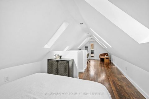 Photo 32 at 418 Ossington Avenue, Bellwoods, Toronto