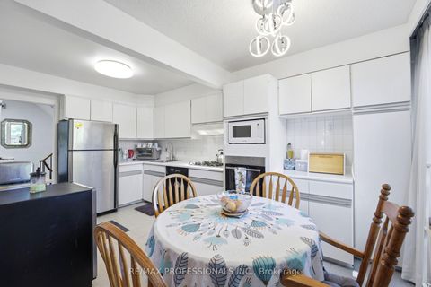 Photo 15 at 12 - 48 Three Valleys Drive, Donalda, Toronto