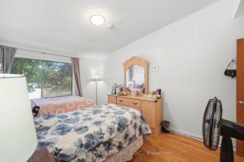 Photo 22 at 12 - 48 Three Valleys Drive, Donalda, Toronto