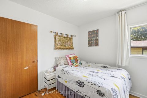 Photo 26 at 12 - 48 Three Valleys Drive, Donalda, Toronto
