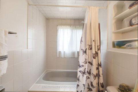 Photo 29 at 12 - 48 Three Valleys Drive, Donalda, Toronto