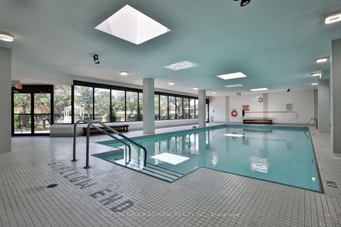 Photo 2 at 106 - 333 Clark Avenue W, Yorkhill, Vaughan