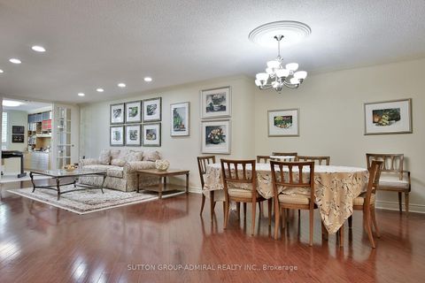 Photo 5 at 106 - 333 Clark Avenue W, Yorkhill, Vaughan