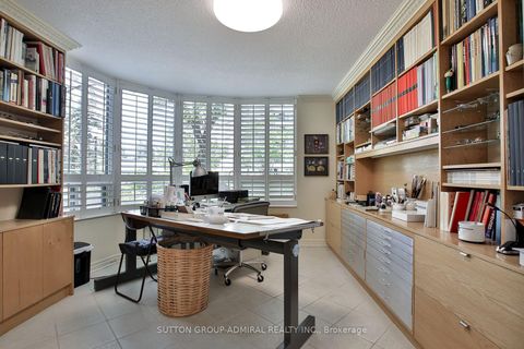 Photo 11 at 106 - 333 Clark Avenue W, Yorkhill, Vaughan
