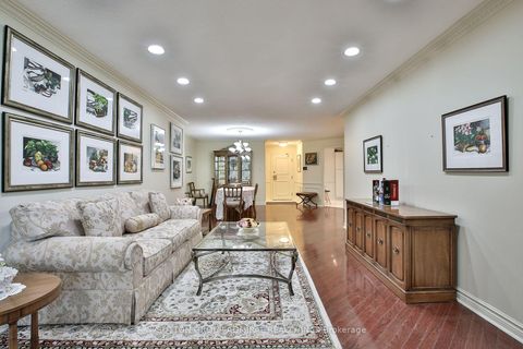 Photo 14 at 106 - 333 Clark Avenue W, Yorkhill, Vaughan