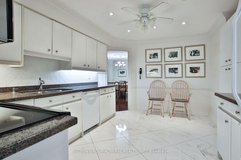 Photo 17 at 106 - 333 Clark Avenue W, Yorkhill, Vaughan
