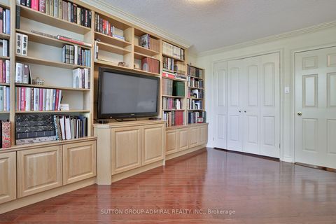 Photo 20 at 106 - 333 Clark Avenue W, Yorkhill, Vaughan