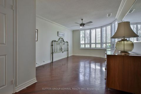 Photo 21 at 106 - 333 Clark Avenue W, Yorkhill, Vaughan