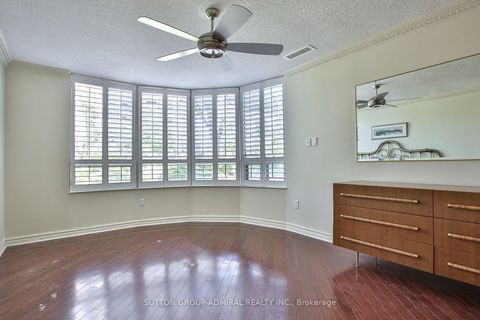 Photo 23 at 106 - 333 Clark Avenue W, Yorkhill, Vaughan