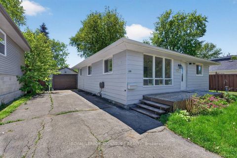 Photo 2 at 339 Tampa Drive, Keswick South, Georgina