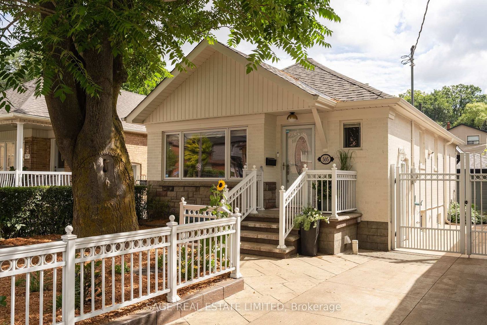 505 Caledonia Road, Fairbank, Toronto 