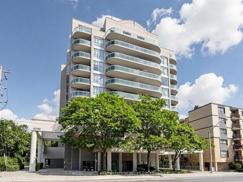 Photo 1 at 203 - 398 Eglinton Avenue, Mount Pleasant East, Toronto