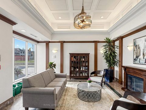 Photo 5 at 203 - 398 Eglinton Avenue, Mount Pleasant East, Toronto