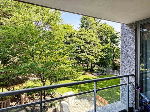 Photo 29 at 203 - 398 Eglinton Avenue, Mount Pleasant East, Toronto