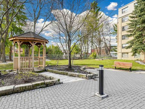 Photo 39 at 203 - 398 Eglinton Avenue, Mount Pleasant East, Toronto